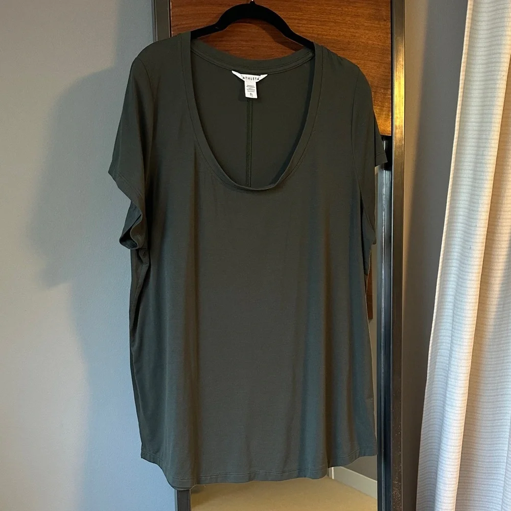 Athleta Cloudlight Stratus Tee - Picture 1 of 3